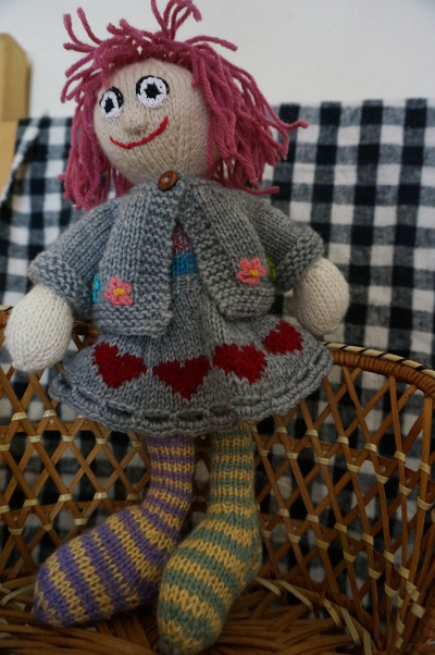 編み人形のケープ